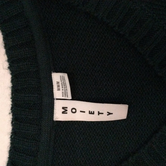 Sweater dress, size medium - Picture 3 of 4